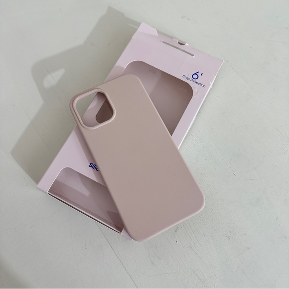 iPhone 12 pro max silicone case in light pink - Picture 1 of 6